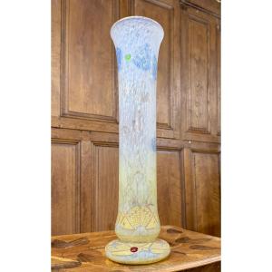 DAUM NANCY - IMPORTANT ET RARE VASE aux Hortensias et cabochons. Époque Art Nouveau