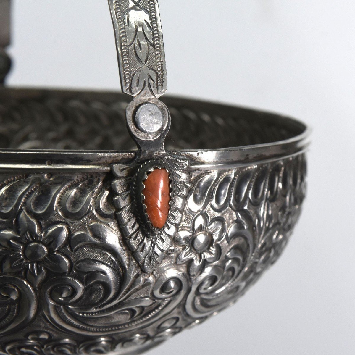 Oriental Cup In Silver And Coral Sterling Silver-photo-4