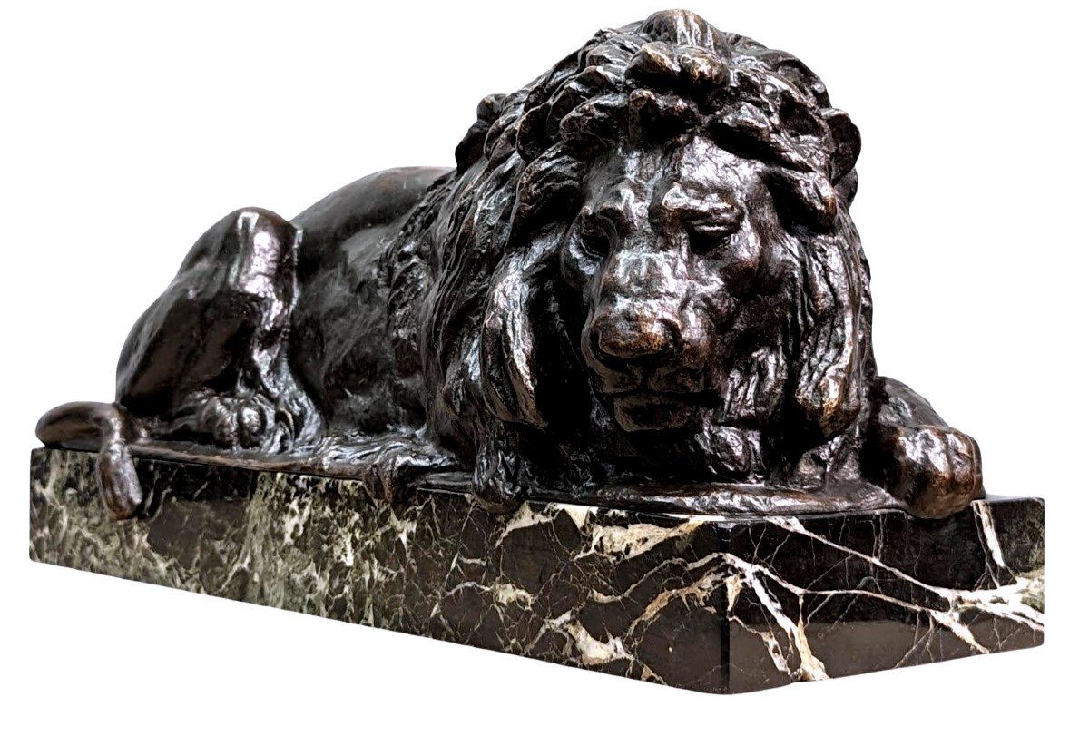 Bronze Animalier Au Lion époque XIXème Patine Médaille Par Félix Bouré (1831-1883) 