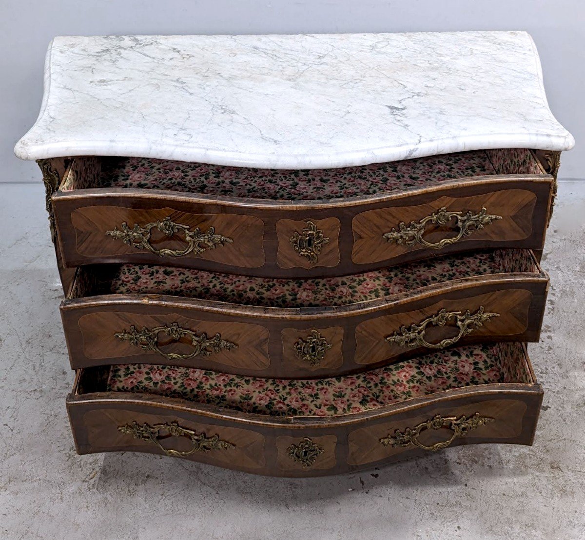 Louis XV Commode In Rosewood And Violet Wood Marquetry, 18th Century.-photo-3