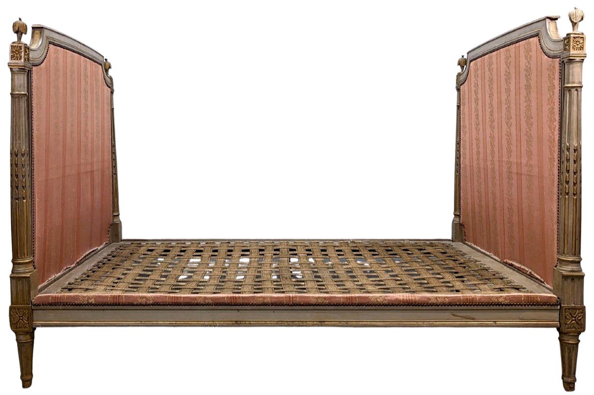 Louis XVI Lacquered Bed From The 18th Century Mounted With Bottom Pulls