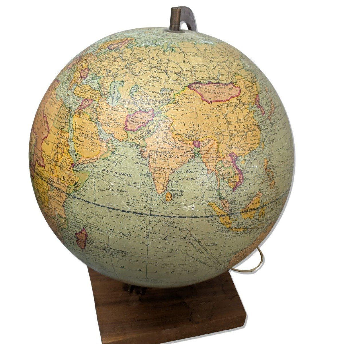 1930s Glass Globe Lamp With Wooden Base  -photo-6
