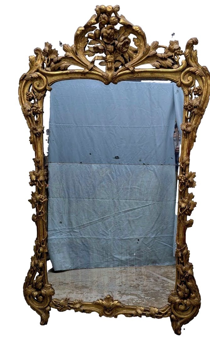 Large Beaucaire Mirror In Giltwood, 18th Century, Height 188cm