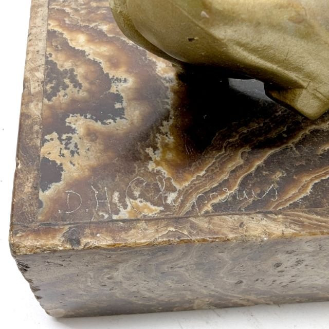 Régule Art déco 1930 par Demeter Chiparus socle en onyx-photo-4