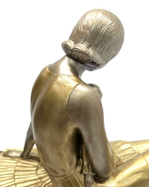Régule Art déco 1930 par Demeter Chiparus socle en onyx-photo-6