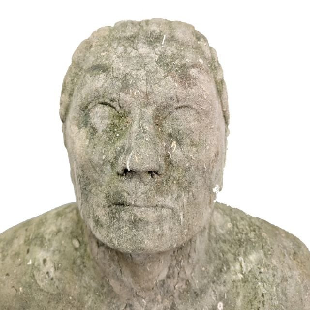 Figure masculine agenouillée – Sculpture expressionniste en pierre XXe siècle-photo-4