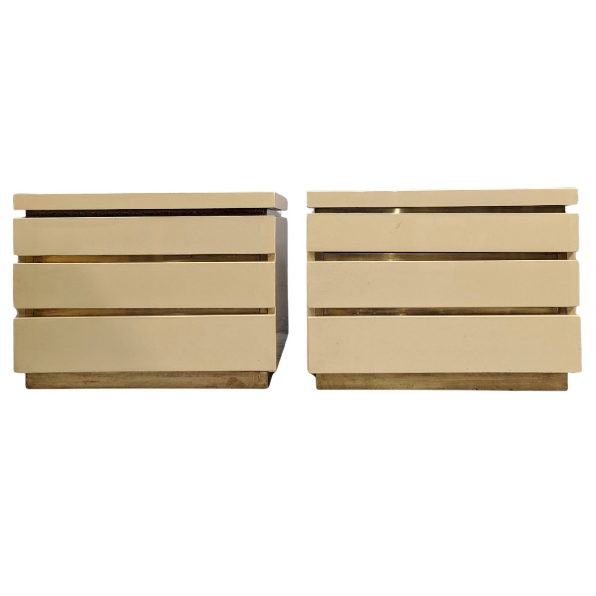 Pair Of Small 3-drawer Cream Lacquered Chests Of Drawers From The 80s By Jean Claude Mahey