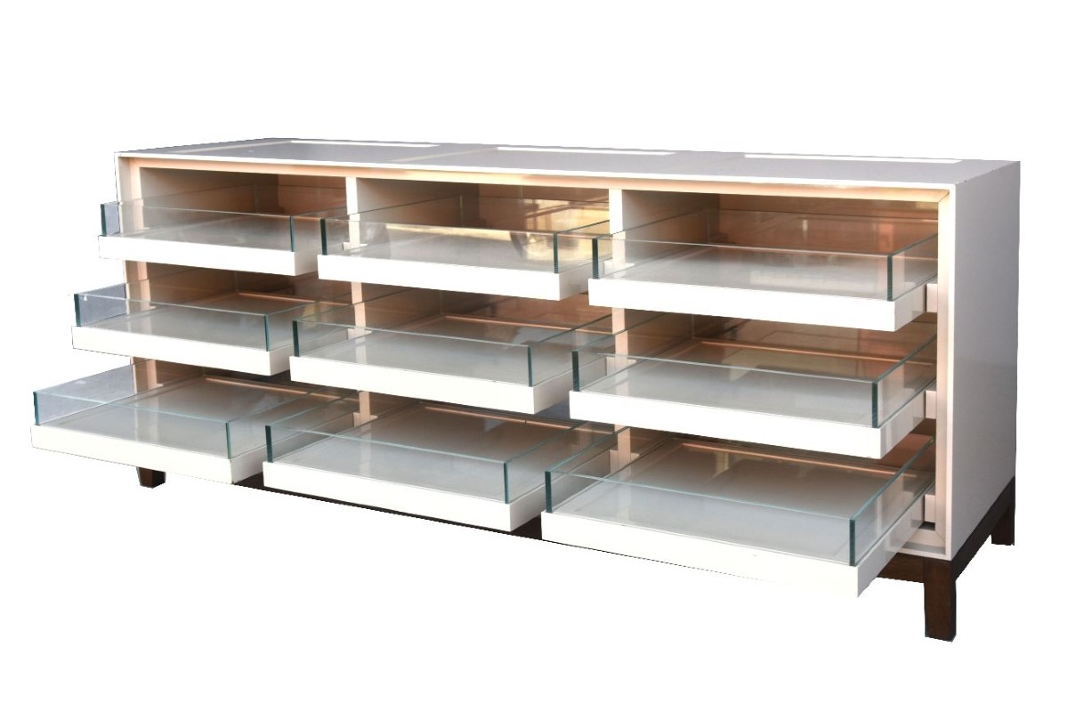Burberry Cannes Luxury Store Bank Cream Lacquered Wood