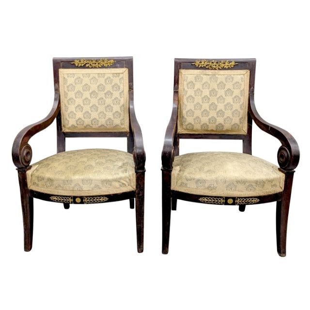 Paire de fauteuils Empire en acajou et bronzes dorés, circa 1810