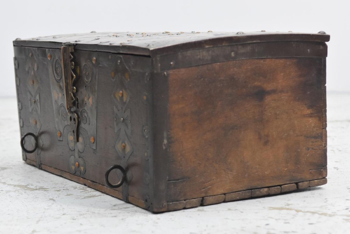 Mauritanian Chest 1900-photo-1