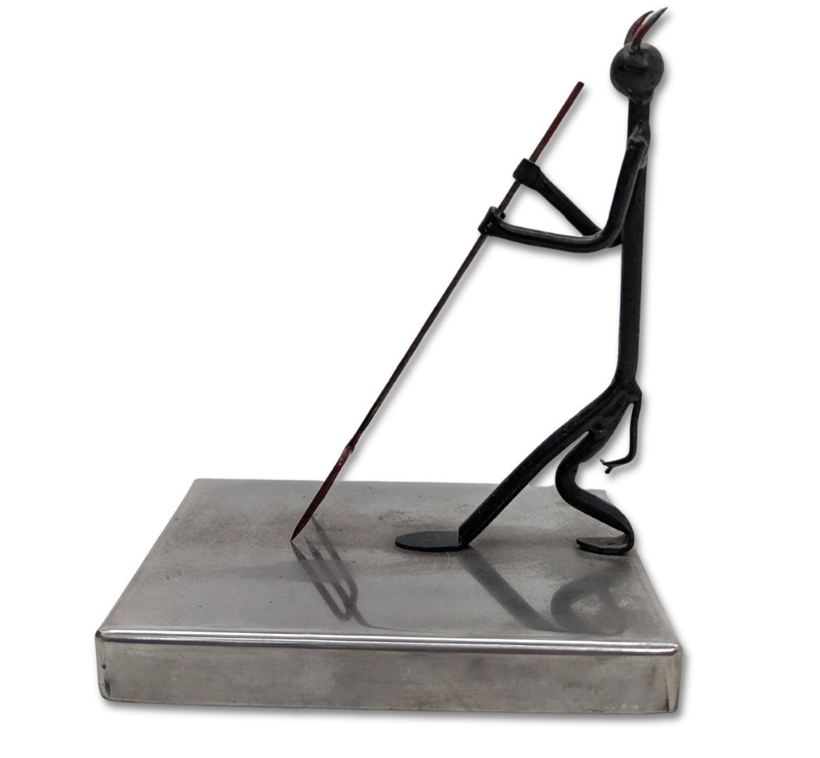 Pair Of Bookends The Saint And The Devil Clash-photo-3