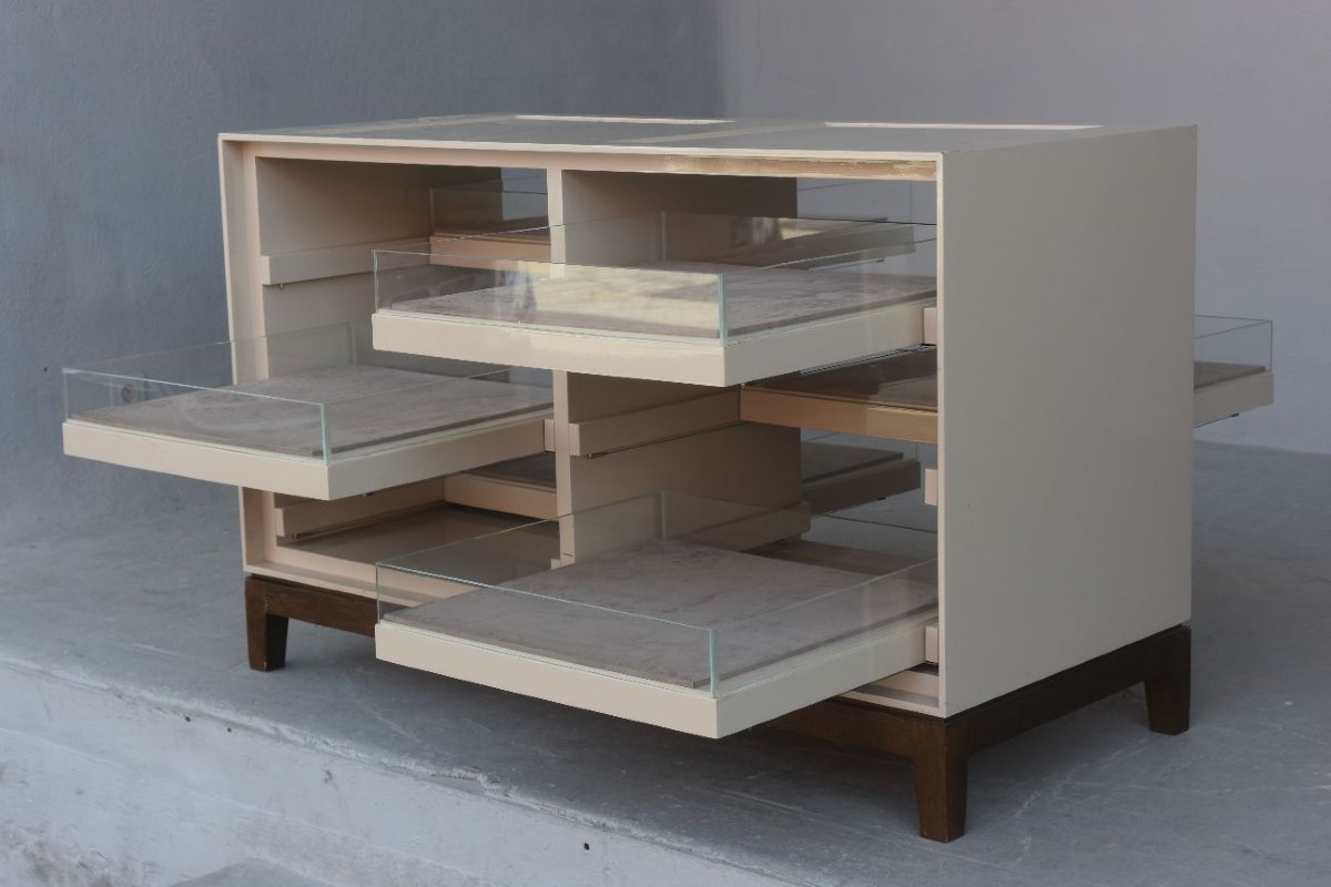 Luxury Wood-lacquered Bank, Cream-colored, Pass-through-photo-3