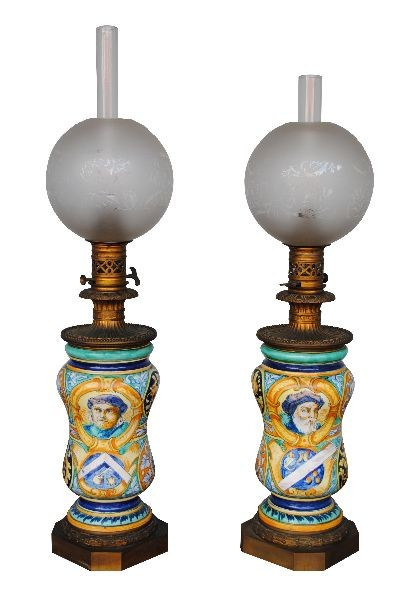 Lampes à pétrole fin XIXème majolique Italienne (paire)