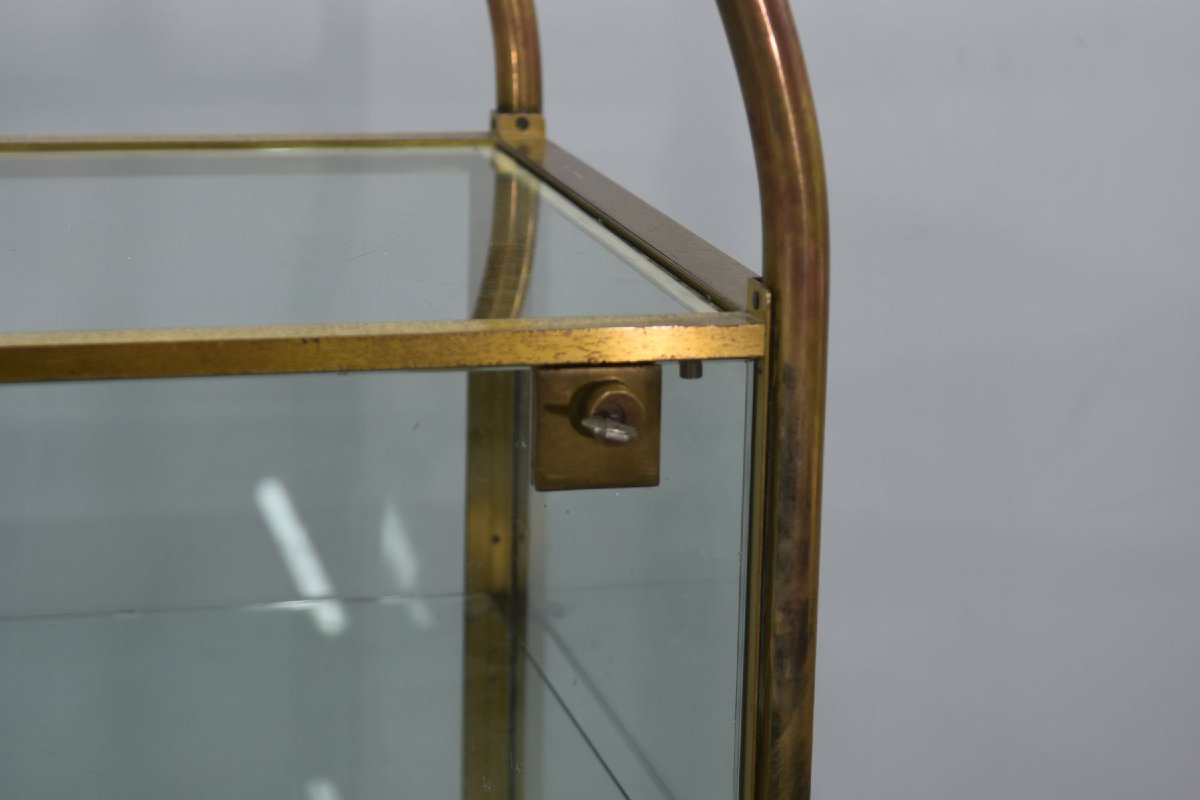 Collector's Arched Brass Display Case 1970-photo-4