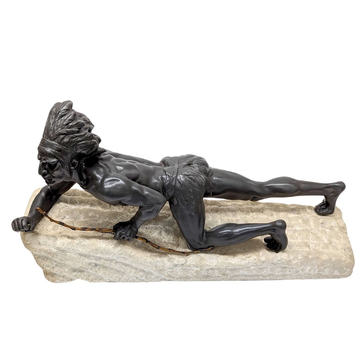 L'indien à l'affût, statue 1900 sur terrasse naturelle-photo-3