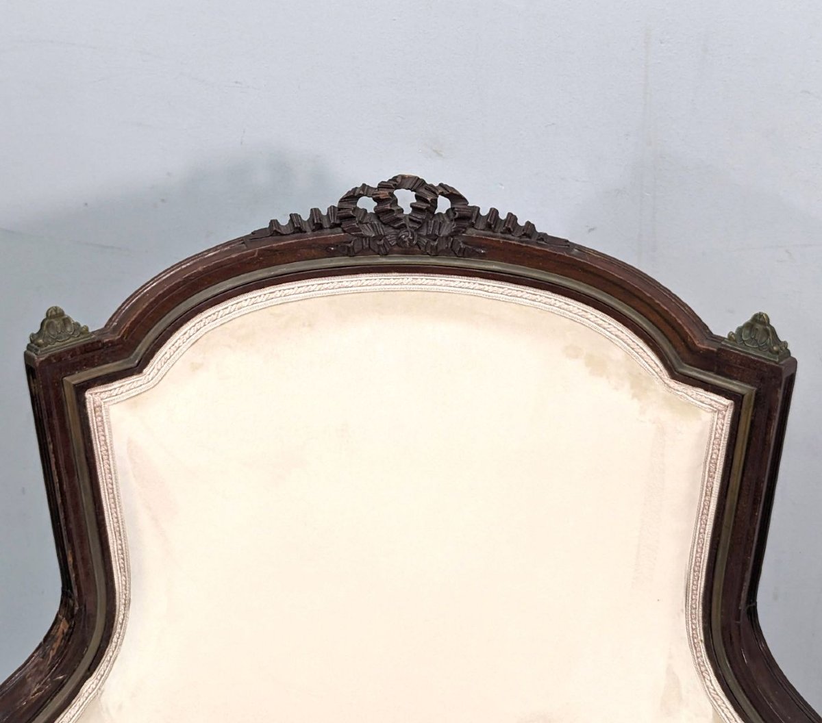 Fauteuils de style Louis XVI en acajou XIXème (fausse paire)-photo-8