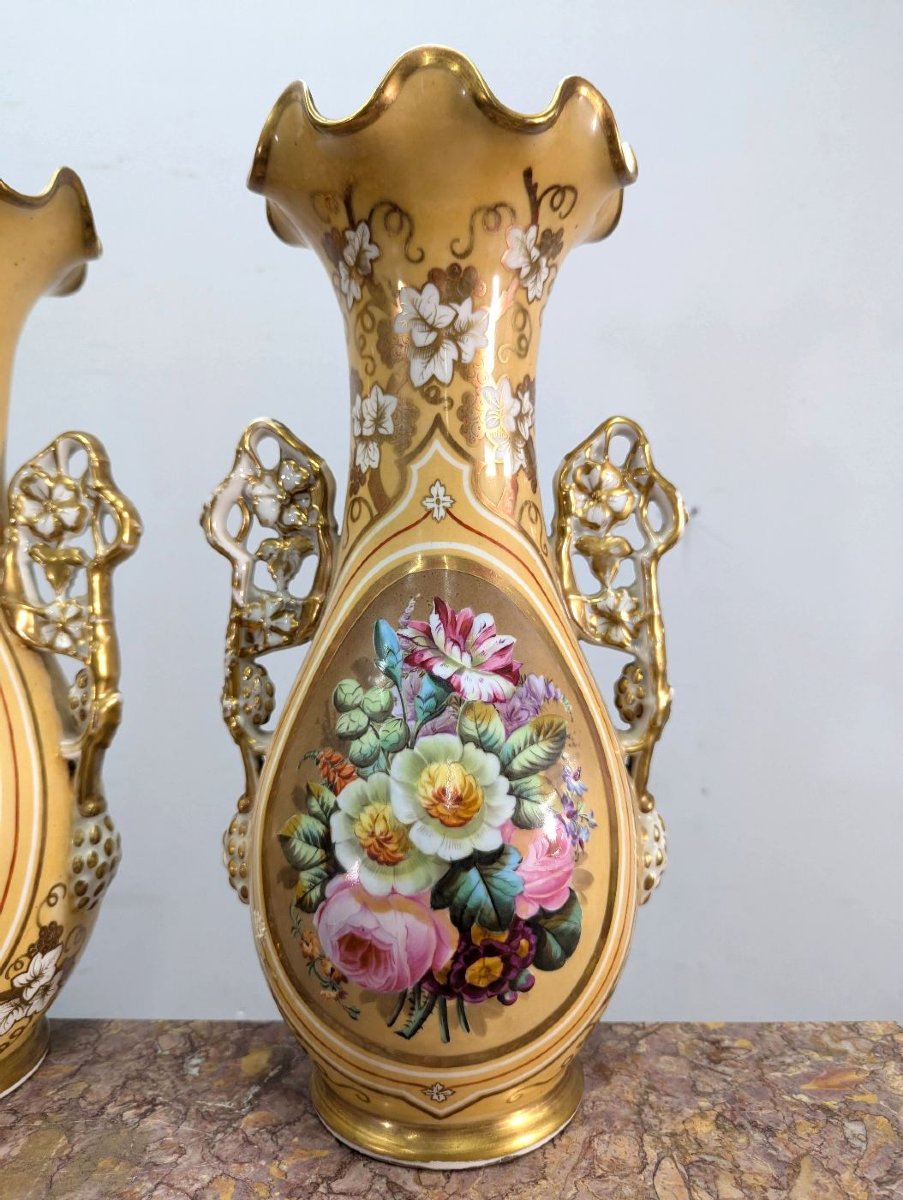 Vases peints aux roses en porcelaine de Paris XIXème (paire)-photo-4