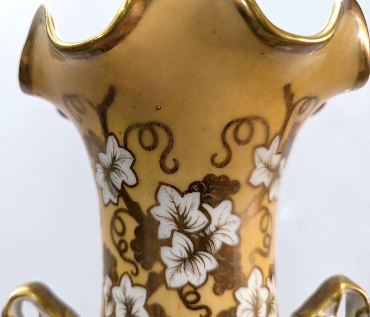 Vases peints aux roses en porcelaine de Paris XIXème (paire)-photo-4
