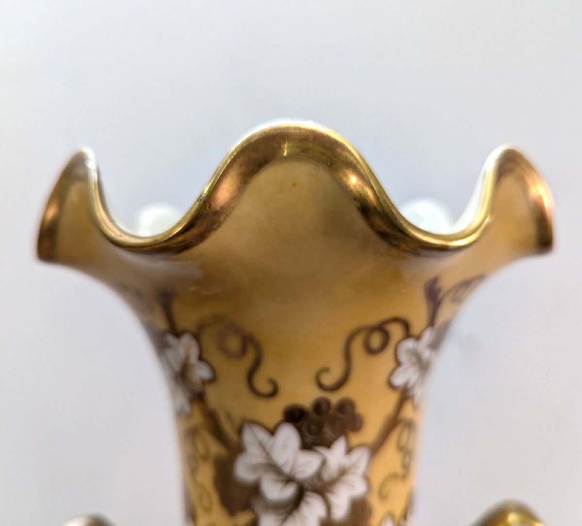 Vases peints aux roses en porcelaine de Paris XIXème (paire)-photo-5