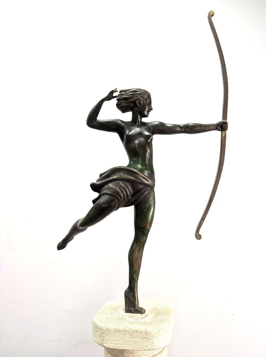 Archère Diane Chasseresse bronze Art déco socle pierre de rogne-photo-3