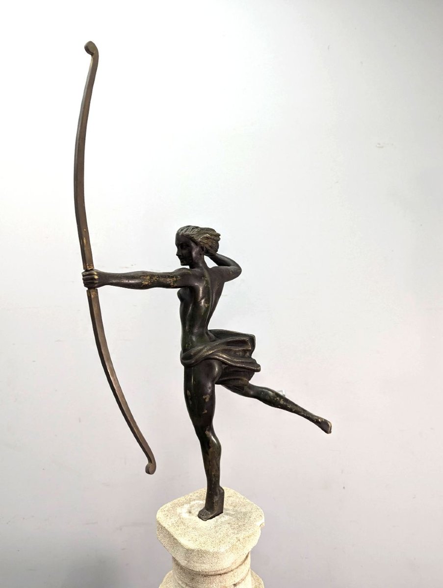 Archère Diane Chasseresse bronze Art déco socle pierre de rogne-photo-3