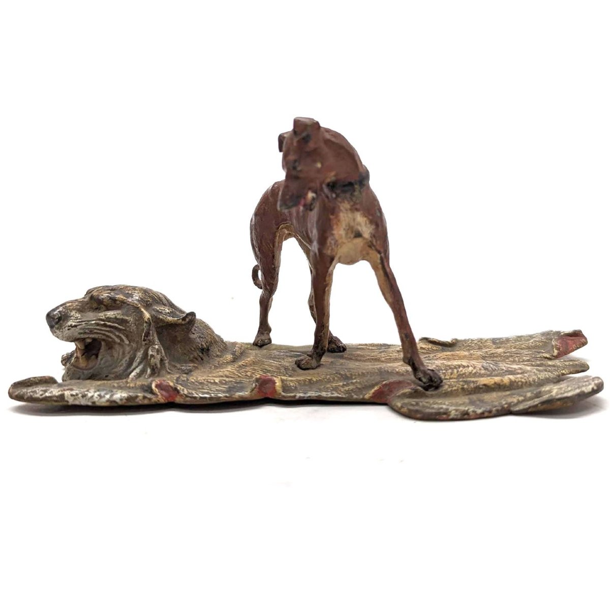Bronze de Vienne le chien sur la peau de tigre-photo-2