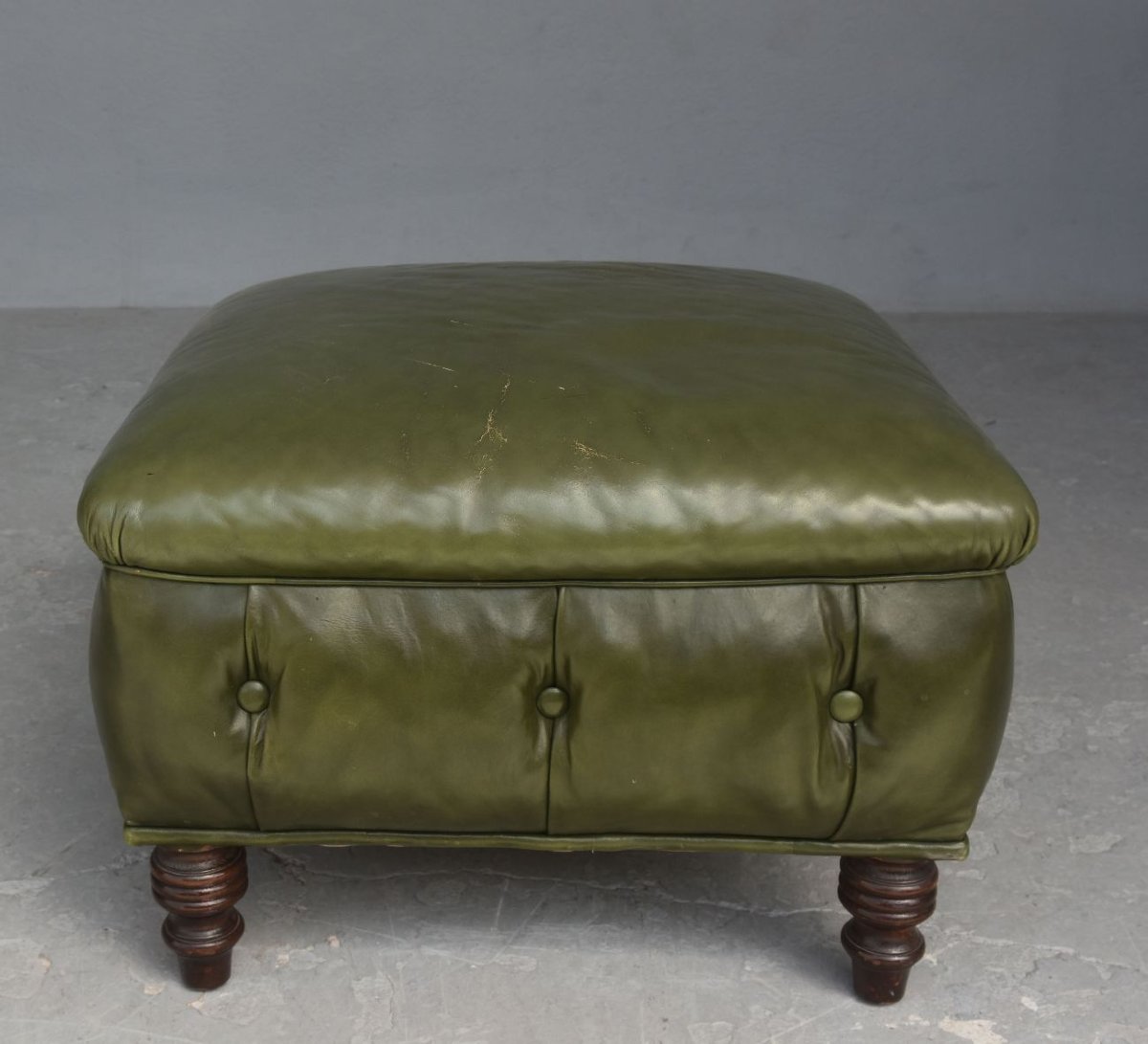 Olive Chesterfield Leather Armchair With Footstool-photo-7