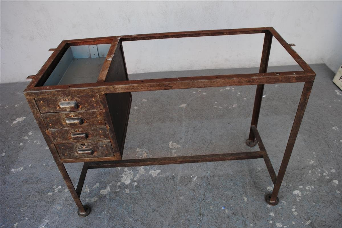 Bureau style industriel fer brossé et inscriptions pochées-photo-5