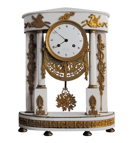 Pendule Portique d'époque Directoire Bronze Doré Et Marbre Blanc