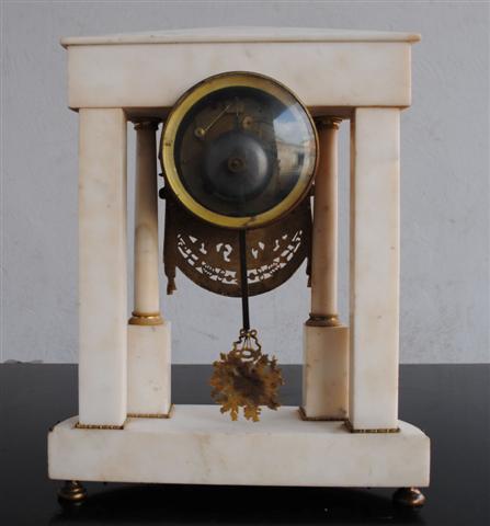 Pendule Portique d'époque Directoire Bronze Doré Et Marbre Blanc-photo-1