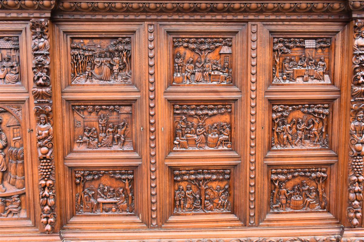 Exceptionnelle Armoire Richement Sculptée Renaissance  -photo-2