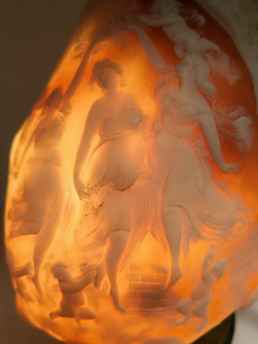 Carved Lamp In A Cameo Shell On Bronze Base-photo-3
