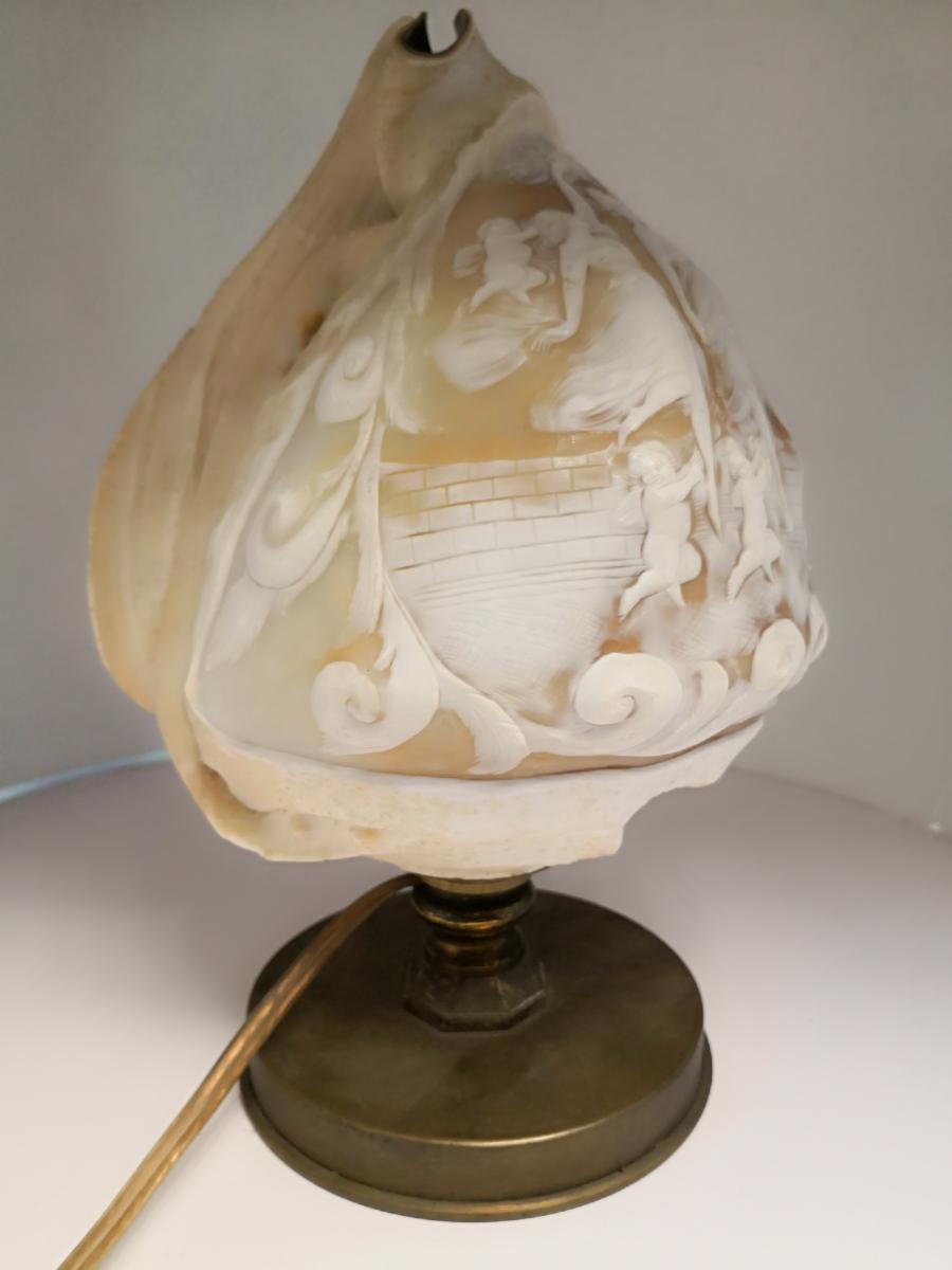 Carved Lamp In A Cameo Shell On Bronze Base-photo-2