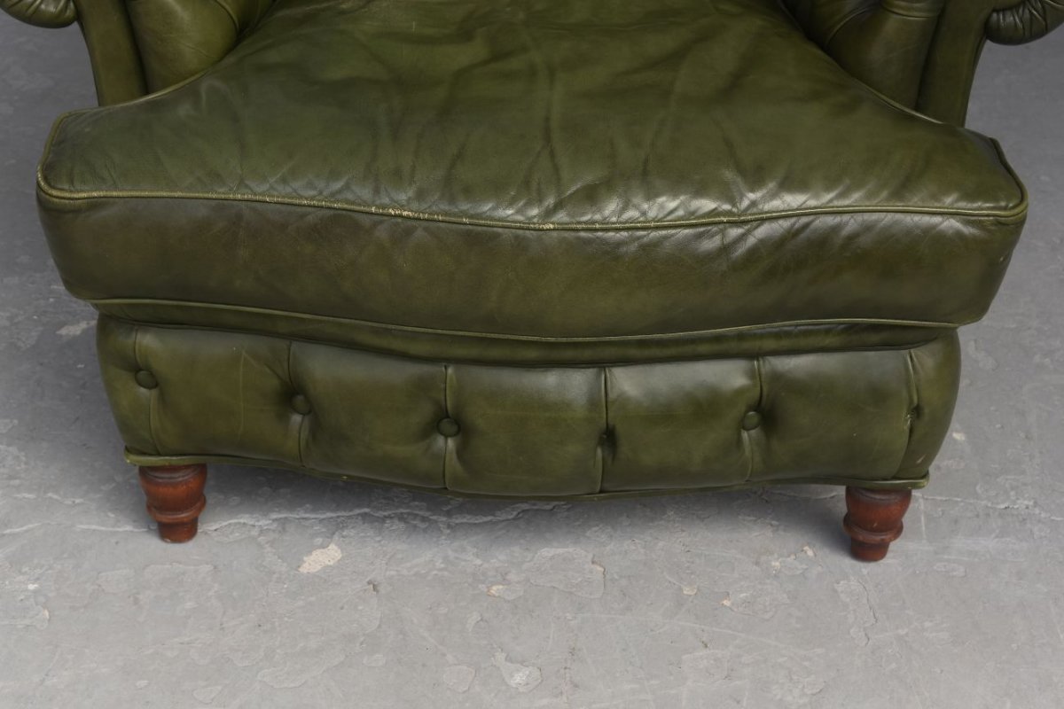 Chesterfield Leather Armchair Olive And Pouf-photo-1