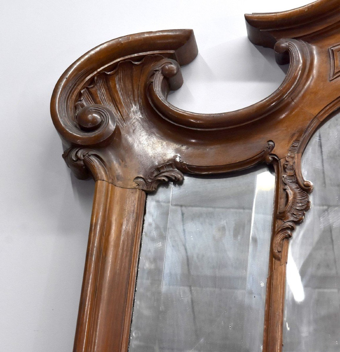 Baroque Dressing Table In Walnut Louis XV Style Late Nineteenth Putti Decor-photo-3