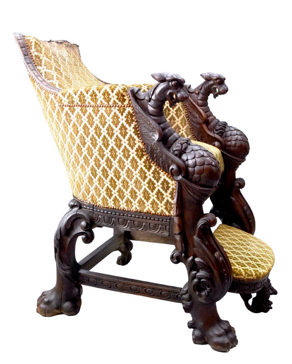 Fauteuil Trône Délirant De Style Gothique En Chêne  Fin XIXème