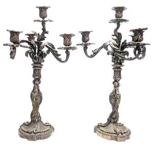 Paire De Chandeliers  En Bronze Argenté Aux Angelots XIXème