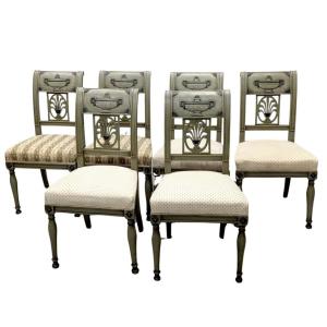 Série de 6 chaises laquées de style Directoire