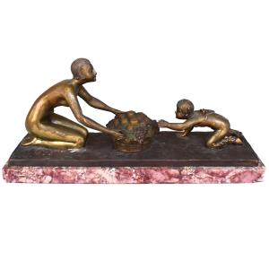Bronze Art déco patine doré jeune fille au faune par Henry Fugère