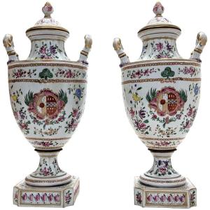 Pair Of 19th Century Covered Vases In Samson Porcelain