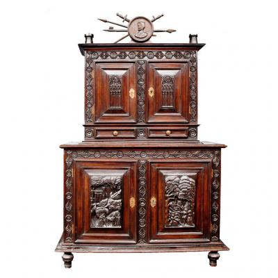 Hutch Two Shrunk Body In Walnut XVIIIth