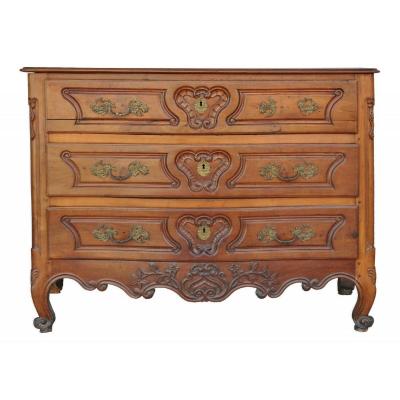 18th Century Curved Walnut Commode