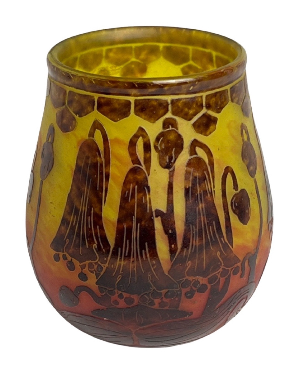 Vase Art Déco en verre camée signé Le Verre Français, décor « Campanules », vers 1922–1925.-photo-2