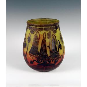 Art Deco Cameo Glass Vase Signed Le Verre Français, 