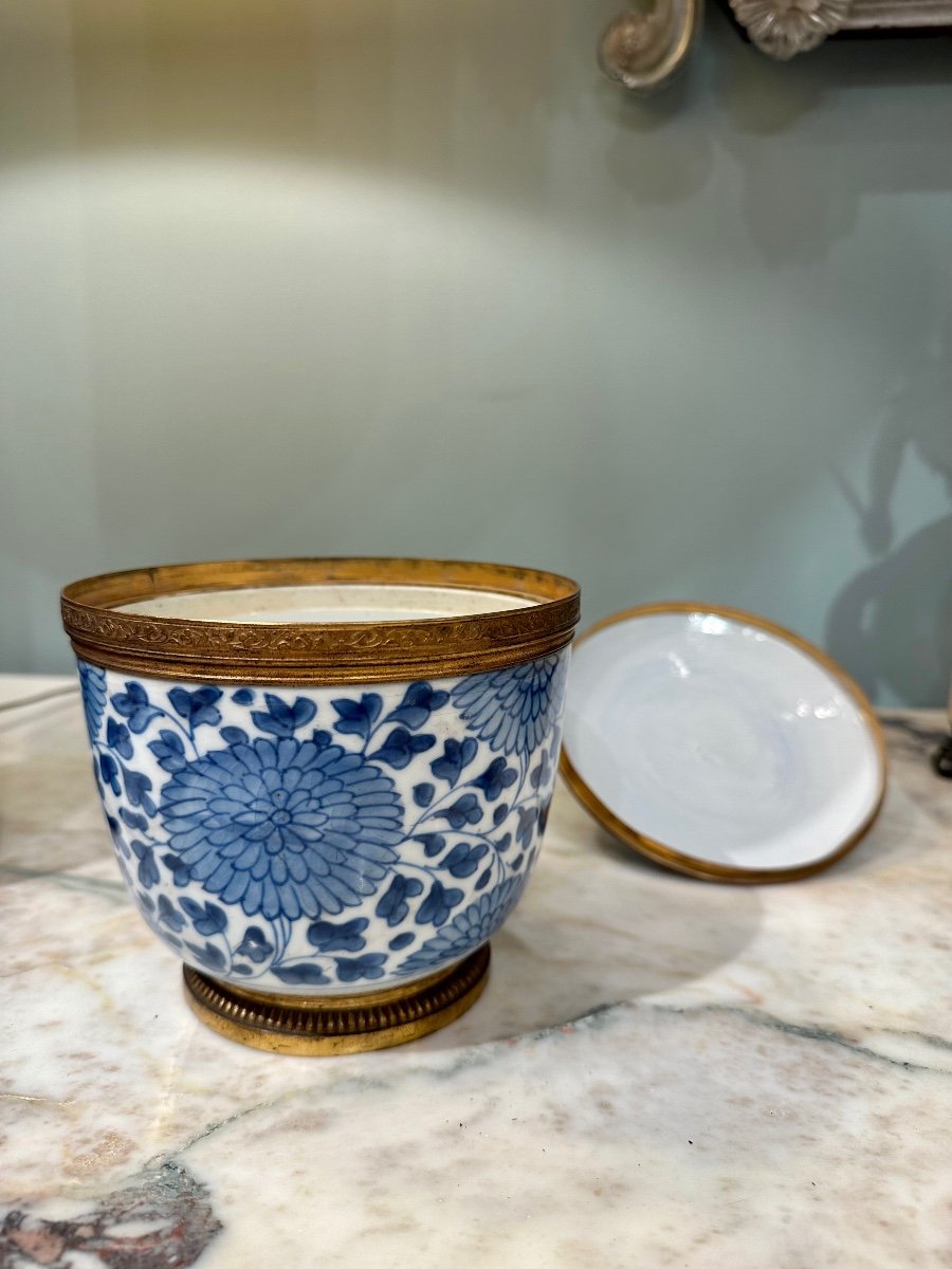 Pot monté en porcelaine  "bleu blanc" époque Kangxi -photo-3