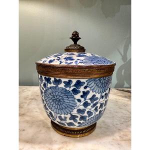 Mounted Pot In Blue And White Porcelain Kangxi Period