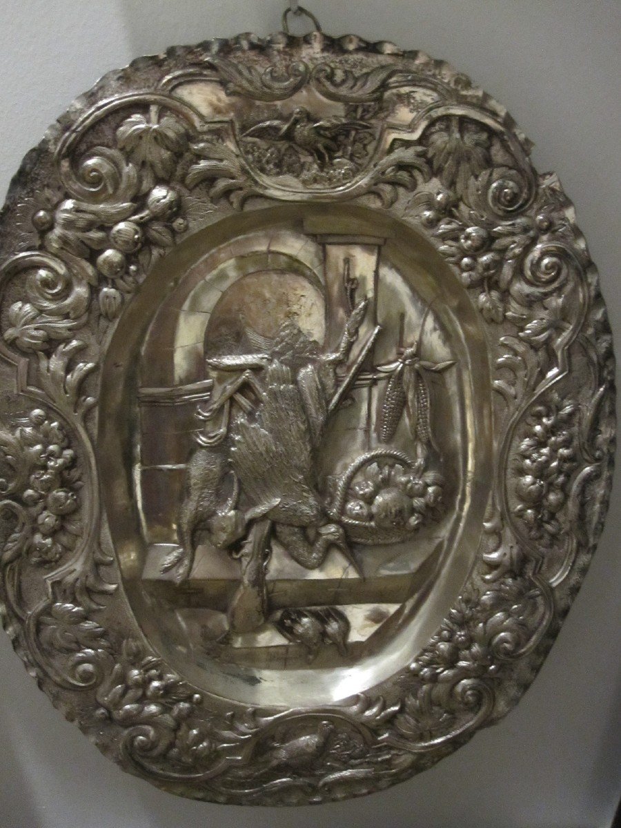 Large Repoussé Silver Tray With Hunting Motifs. Habsburg Or Hanau, Early Eighteenth Century-photo-3