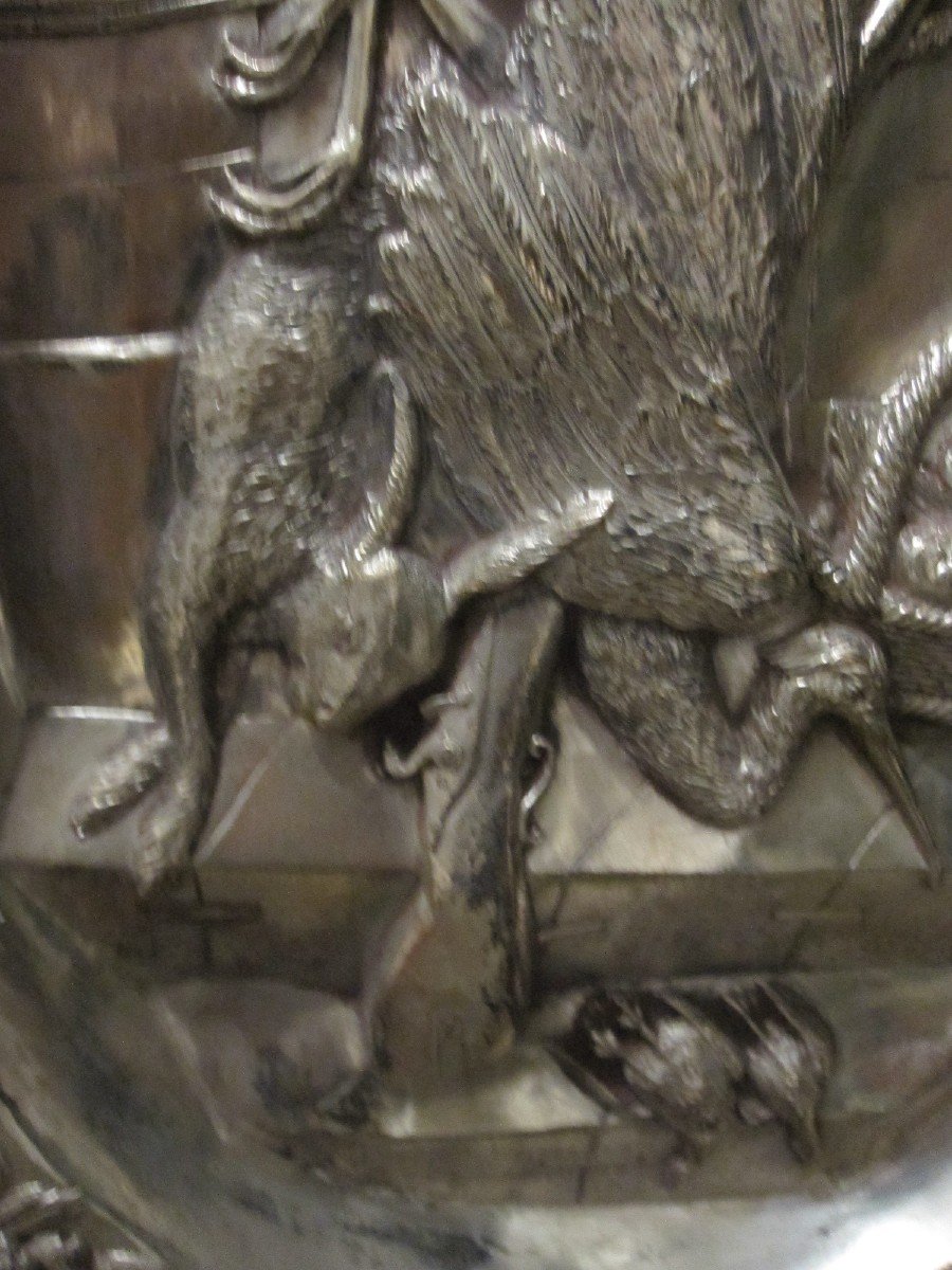 Large Repoussé Silver Tray With Hunting Motifs. Habsburg Or Hanau, Early Eighteenth Century-photo-1