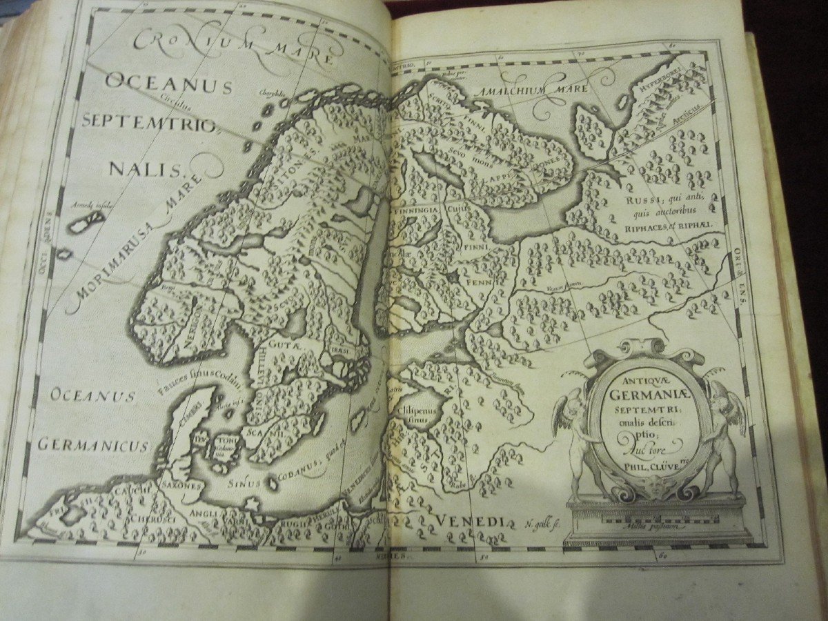 Germania Antiqua,  Philippi Cluveri.  Edité à Leiden, Officina Elzeviriana 1631-photo-2