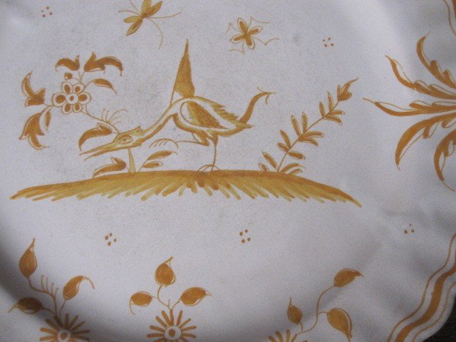 Assiette En Céramique De Moustier Du XVIIIe Siècle-photo-2